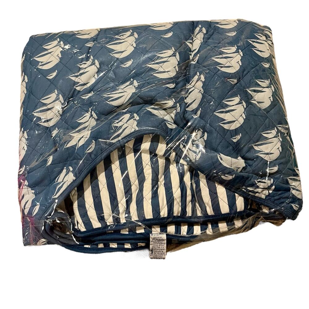 NWT Kickee Pants quilted bamboo throw blanket